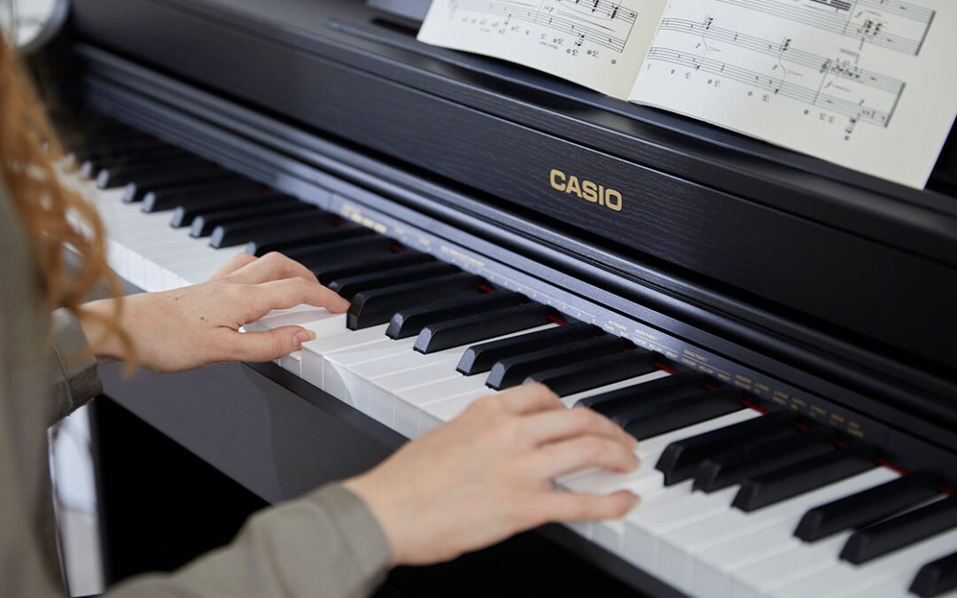 Czym różni się pianino cyfrowe od pianina akustycznego?