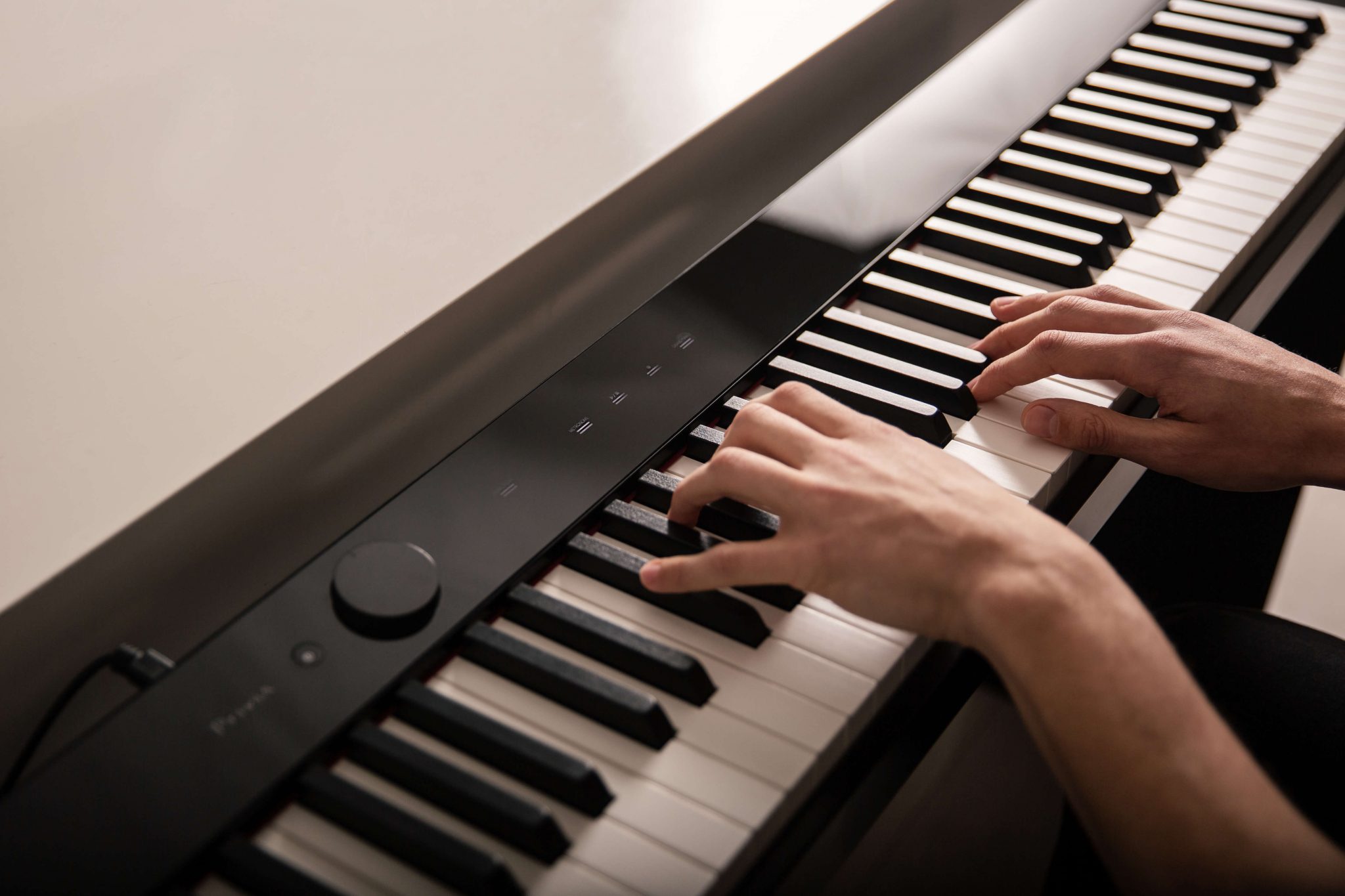 Na co zwrócić uwagę przy wyborze pianina cyfrowego?